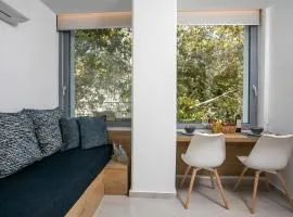 Elegant Blue Rhodes Center Apartment near the Sea