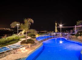 Oceania & Panorama Villas, hotel a Peyia