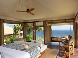ARNA Suites and Ocean Lounge, campeggio di lusso a Nusa Lembongan