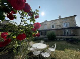 Hôtel de France et de Russie – hotel w mieście Thiviers