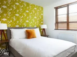 Boutique 2bdrm Suite on Marina- 203