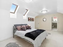 5BR Hinckley l Sleeps 10 l 2 Big Parking l House