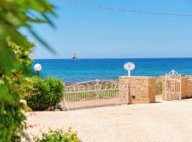 RESIDENCE OASI SUL MARE, hotel v destinaci Torre Suda