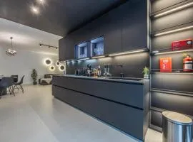 LoftNoir Sliema Spacious & very close to seafront