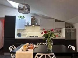Elegante appartamento privato in palazzo storico del XVIII - pieno centro