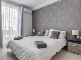 Chic Downtown Hideaway