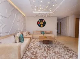 Spacious Waterfront 3BR Flat in Marina Sale