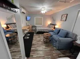 Cozy Studio Retreat. Pet Yes
