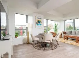 Central Space to Balance Life Work Play 7 Sleeps