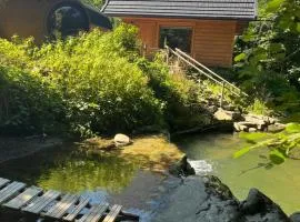 Chatka z sauną nad rzeką