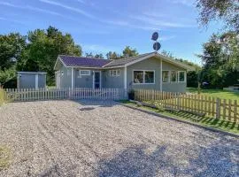 Gorgeous Home In Farsø With Wifi