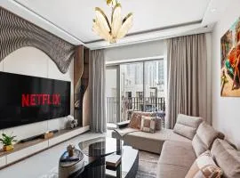 Luxury Getaway Apartment at Dubai Creek Harbour - By Dustay