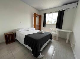 Suíte Com Vista Privilegiada poucos minutos Vila Germânica Oktoberfest، فندق في بلوميناو