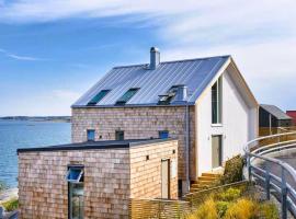 House for 6 with Breathtaking Sea Views - 35 min from Gothenburg, отель в городе Kärna