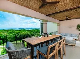 Beautifully Remodeled Condo w - Pool