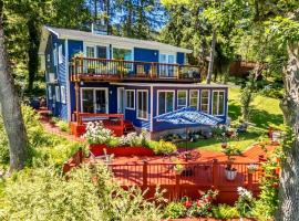 4 Bedroom 2 Bathroom Lake Heaven with 50ft lakefront on Honeoye lake, hotel v destinaci Honeoye