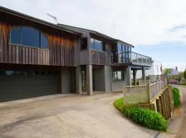 Georges New Plymouth Central、ニュープリマスのコテージ