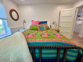 Pied-à-Terre Courtyard Luxury Guest Suite, hotell sihtkohas Santa Barbara