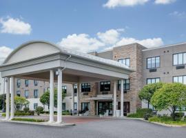 Holiday Inn Express Hotel and Suites Valparaiso by IHG โรงแรมในวาลพาเรโซ