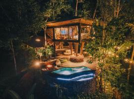 Hideout Eco Bamboo House Bali, ubytování v soukromí v destinaci Selat