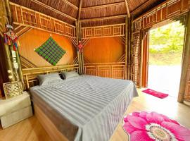Cát Lý Camping homestay, bed and breakfast v destinaci Ha Giang