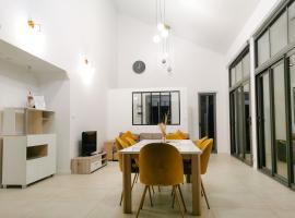 Ker EL-RAPHA, Hotel in Saint-Avé