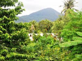 Jungle Garden Bungalows, hotel en Hinkong