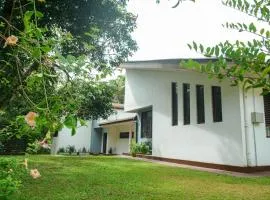 Villa for leisure and work at Kalutara suburbs