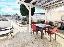Maison, jardinet, terrasse, parking privée, climatisation