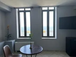 Endless blue suites 4