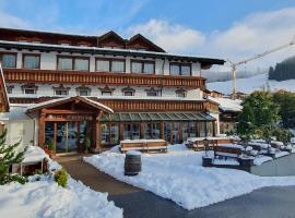 Hotel Edelweiẞ garni - b&b, khách sạn ở Berwang