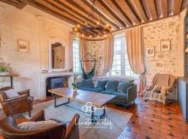 Manoir d'Exception - 20 Personnes - Piscine, Baby-Foot & Tapis de Course