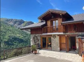 Chalet 18 personnes 8 chambres aux 3 vallees, menuires