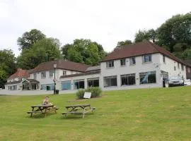 Shillingford Bridge Hotel