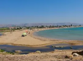 Astro apartments with direct access on the sea of Noto heritage of Unesco
