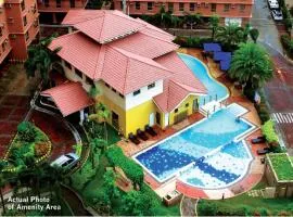 Near Manila Airport, COZY 1 Bedroom Condo, Full Kitchen, Swimming Pool, WIFI, 10K