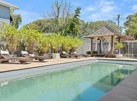 The Pet Friendly Pool House