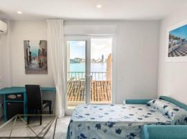 Hotel Clopy Rocamar, hotel in Benidorm