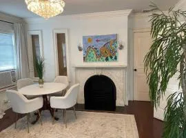 C&J Signature Stays Downtown Apartment