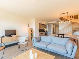 Duplex 4 étoiles avec Piscine, SPA, et Accès Pistes - 10 pers, 92 m², 3 ch + Coin Montagne - FR-1-461A-20，位于阿克 1600的酒店