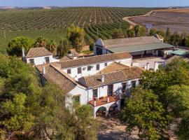 10 Bedroom Stunning Home In Santaella, hotel a Puente Genil