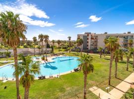 Cozy Apartment In Almerimar With Wifi, ξενοδοχείο σε Almerimar