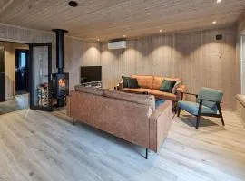 Awesome Home In Rauland
