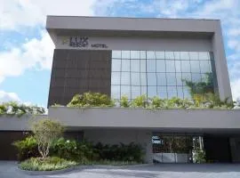 Lux Resort Motel