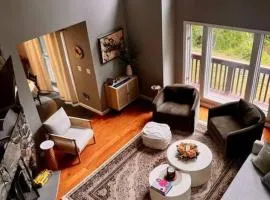 NEW! Peaceful Retreat at Nary Hill