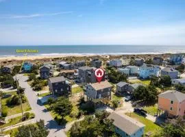 1 Minute Walk To Beach! Pet Friendly!