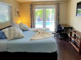 heated pool village Boat Parking WiFi BBQ private duplex