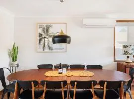 Palm House Vincentia Walk 2 Beach Linen & WiFi