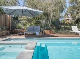 The Hideaway - Coastal Chic Living