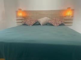Chambre de hote Sally, hotel v destinaci Andernos-les-Bains
